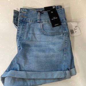 Brand new BNWT Forever 21 denim jean shorts